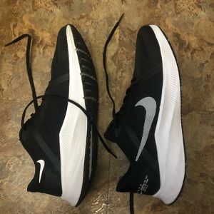 Nike Men’s Quest 4 running shoes